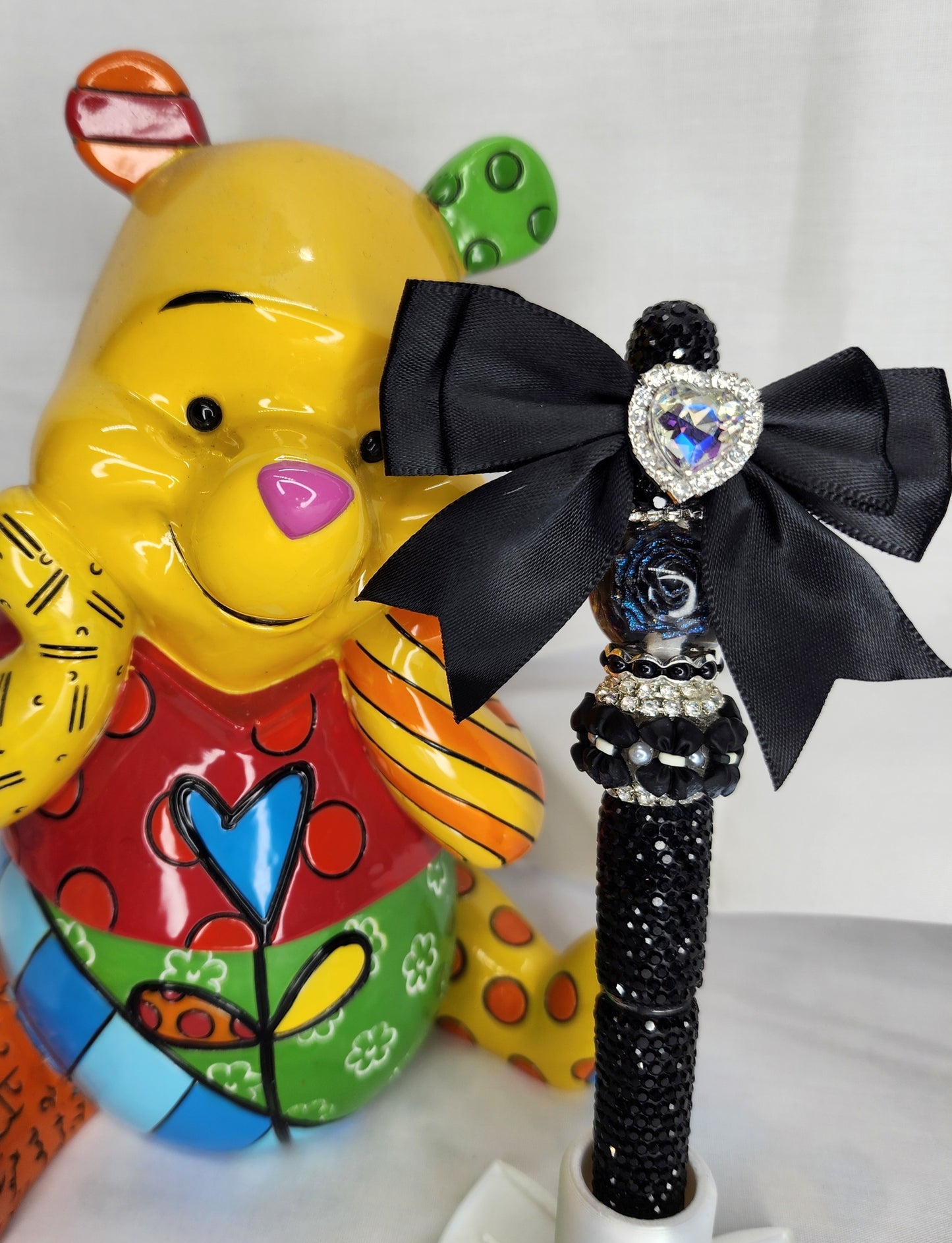 Black Bow Pen