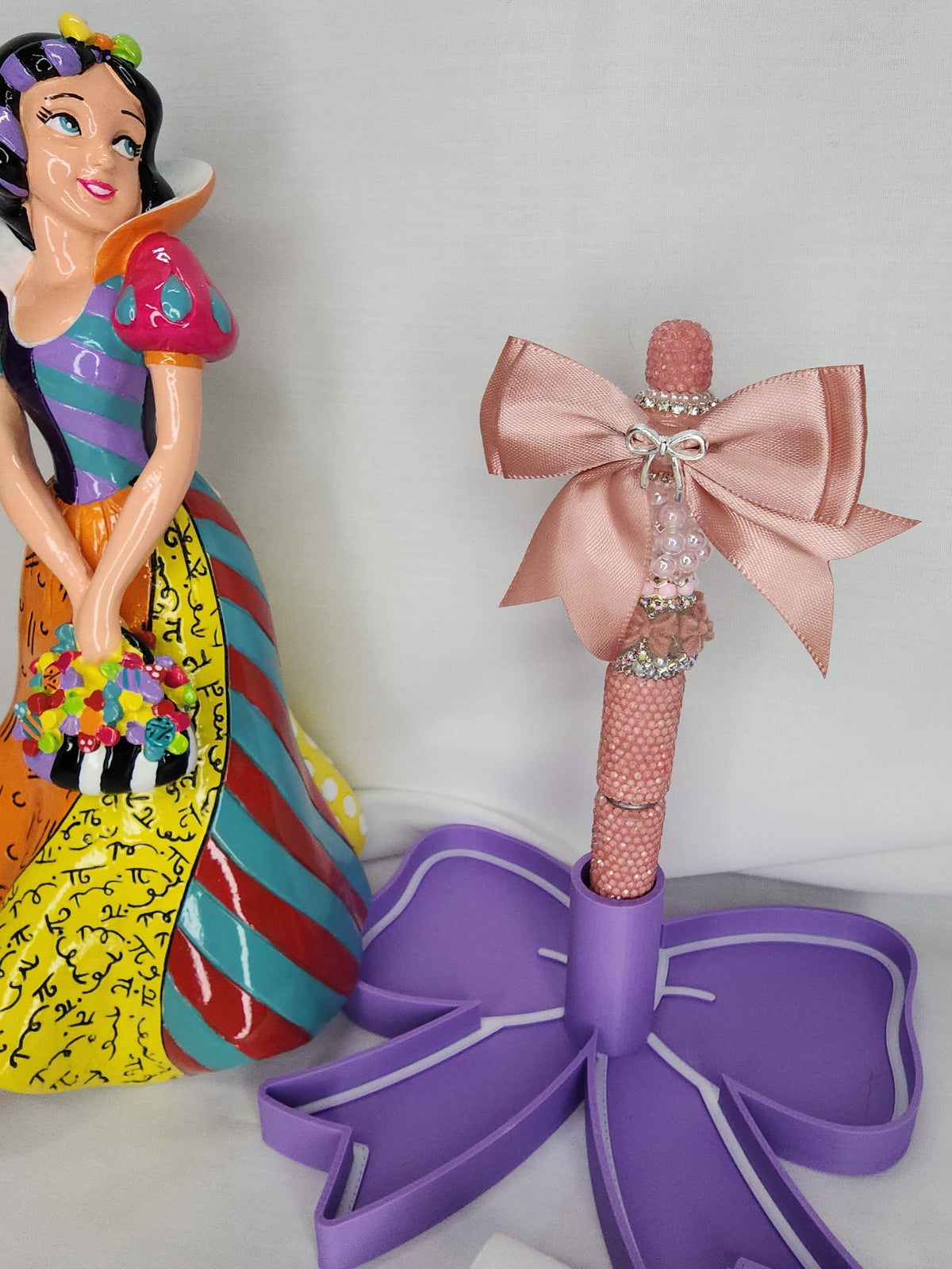 Dusty Rose Bow Pen